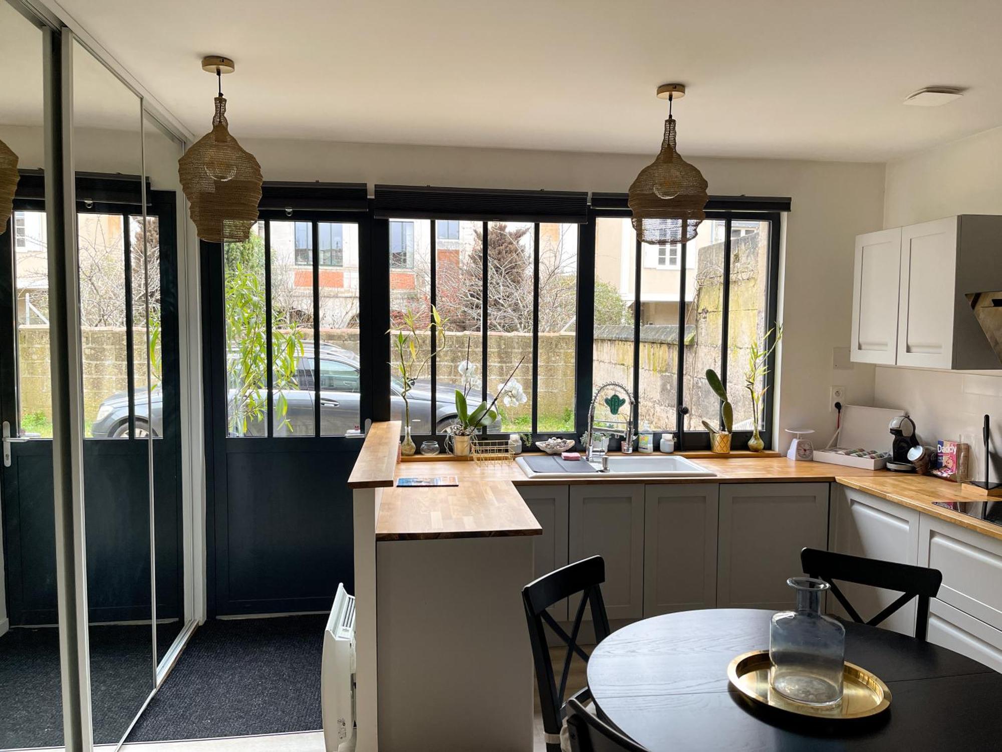 Maison + Parking Prive Au Coeur Angouleme 60M2 Exterior photo